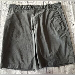 NIKE golf mens size 38 grey pinstriped stripped  casual /  golf shorts